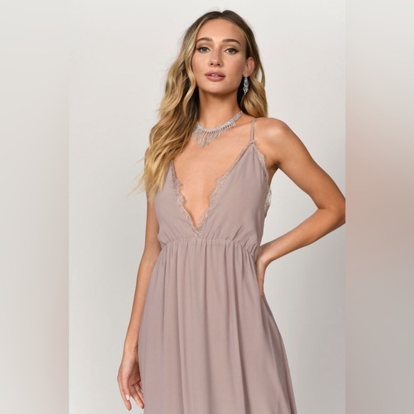 061 NWT ABEGAYLE PLUNGING MAXI DRESS IN ROSE - Picture 2 of 9